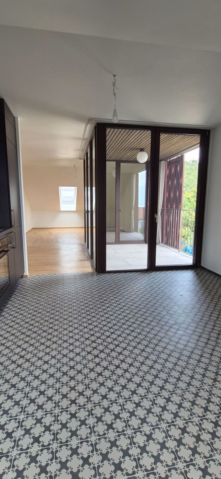 Neue 4.5-Zimmer-Wohnung, 3. Stock, ca. 109 m2 - Bild 3