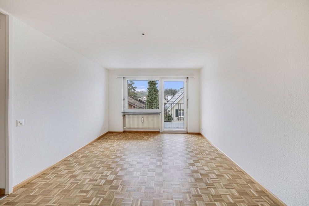 Stilvolles Wohnen in Allschwil - Zimmer_1.jpg