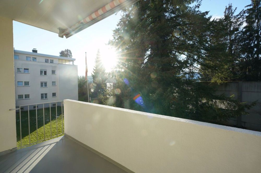 Erstbezug nach Totalsanierung: Stilvolle 5.5-Zimmer-Wohnung mit Top-Anbindung - Bild 7