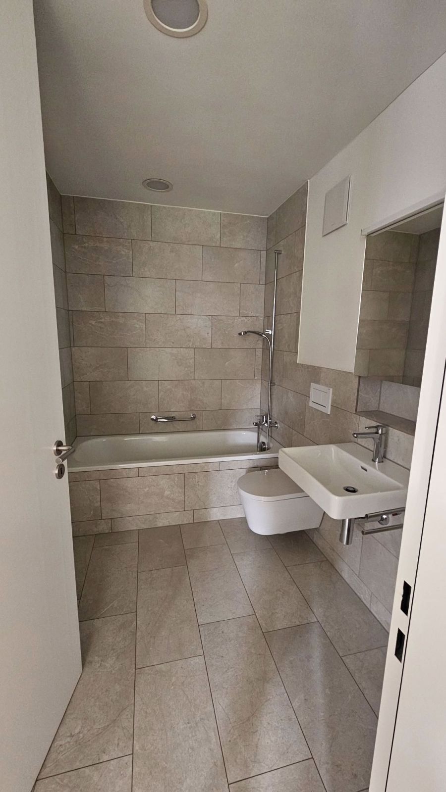 Neuwertig 4.5 Zimmerwohnung in Münchenstein - Bild 7