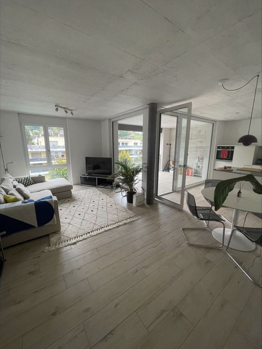 Moderne 2.5-Zimmer-Neubauwohnung an der Fliederstrasse 12 in Aarburg - Bild 3