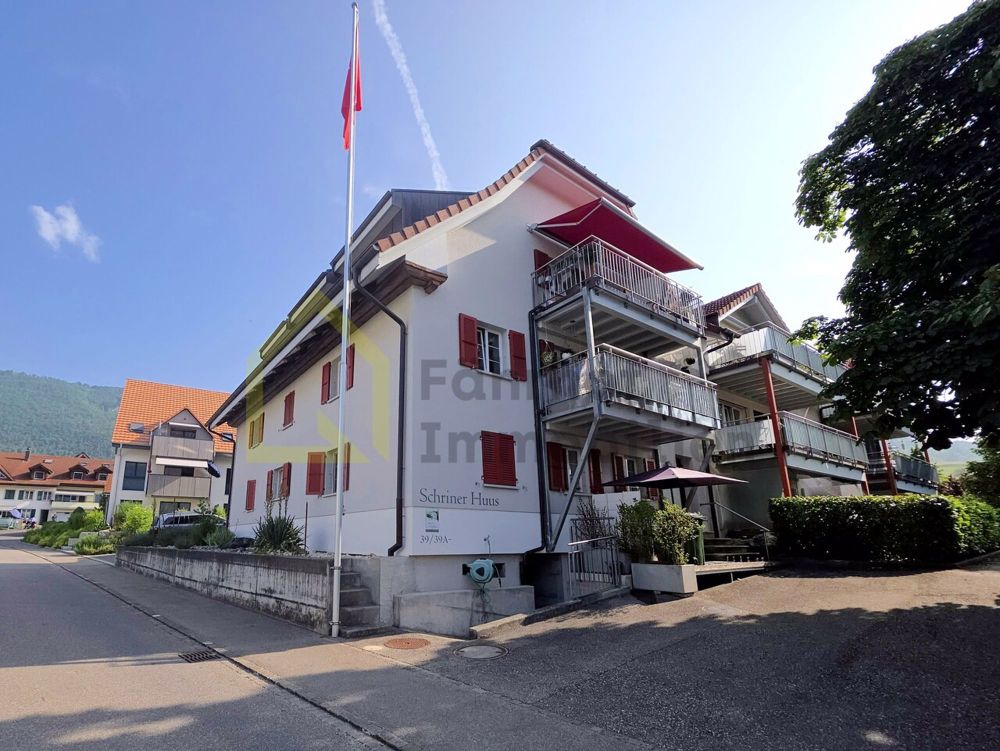 Sonnige Familienwohnung mit Sitzplatz - Bild 1