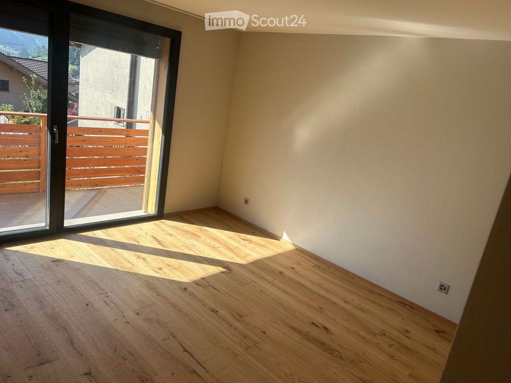 Moderne 3.5-Zimmer-Neubau-Wohnung mit Bergblick in Frutigen - Bild 11