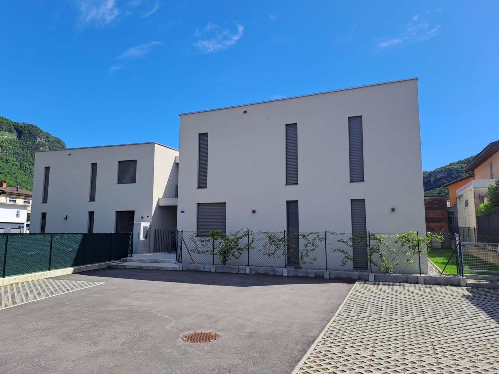 LUMINOSO APPARTAMENTO 4.5 LOCALI - Bild 1