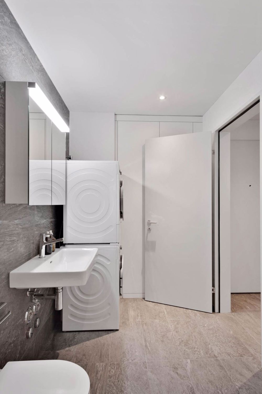 Wunderschöne, moderne Wohnung 3.5 Zimmerwohnung in Männedorf - Bild 7