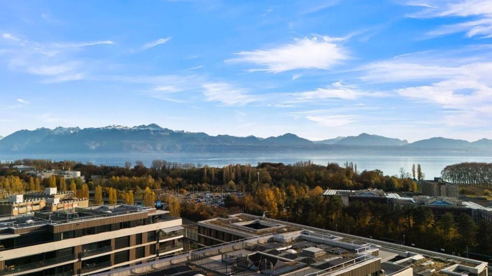 Superbes Dachgeschoss Neubau mit Panoramablick - Bild 1