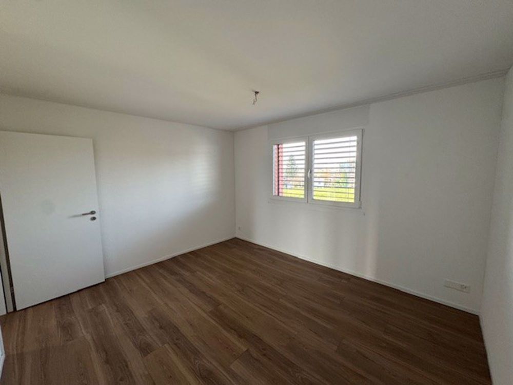Moderne 4.5-Zimmer-Wohnung mit Balkon in Wetzikon - Bild 9
