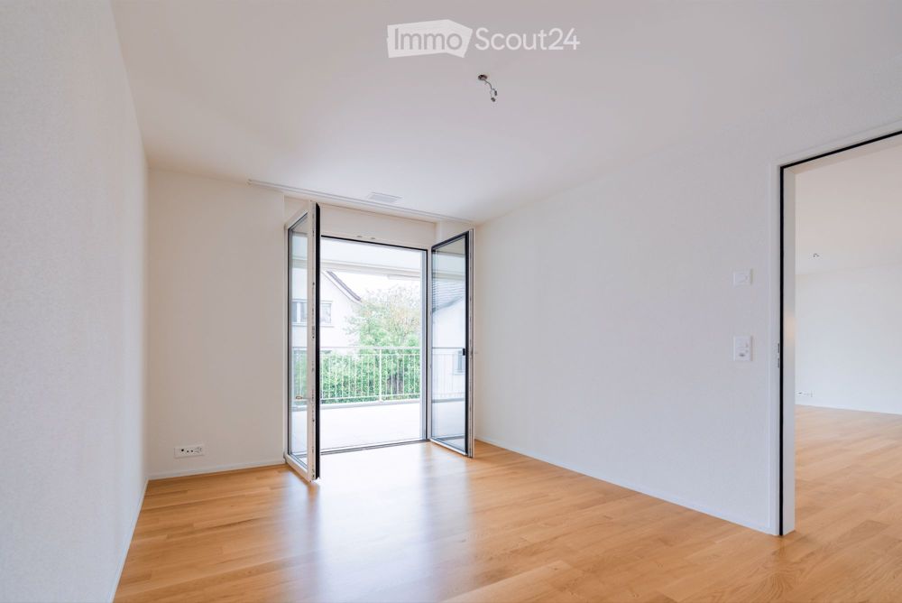 Moderne 3.5-Zimmer-Neubau-Wohnung mit Minergie-Standard in Schneisingen - Bild 3