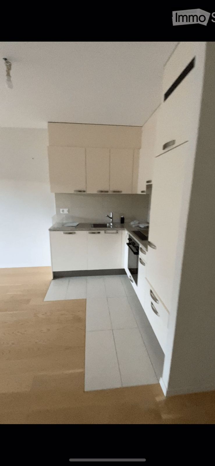 Moderne 2-Zimmer-Wohnung mit Balkon und Panoramablick auf den Mont Pèlerin und den See - Bild 1