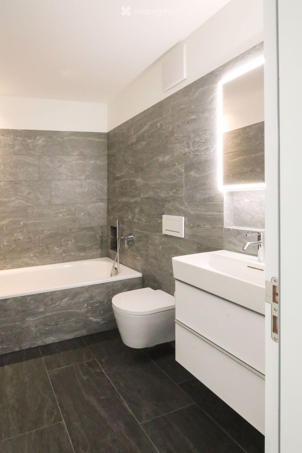Grosszügige 4.5-Zimmer-Neubau-Wohnung mit Bergblick in Chur - Bild 7