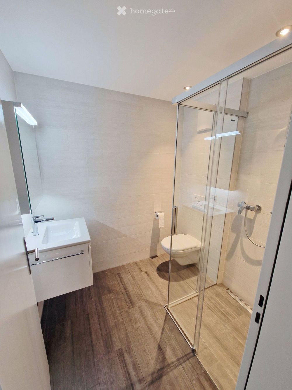 Moderne 3.5-Zimmer-Wohnung in Seewis Dorf zu vermieten - Bild 1
