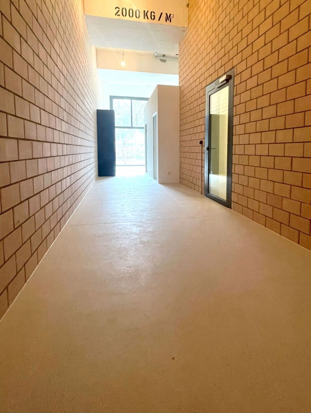 Einzigartiges Loft mit integrierter Garagenbox - Bild 9