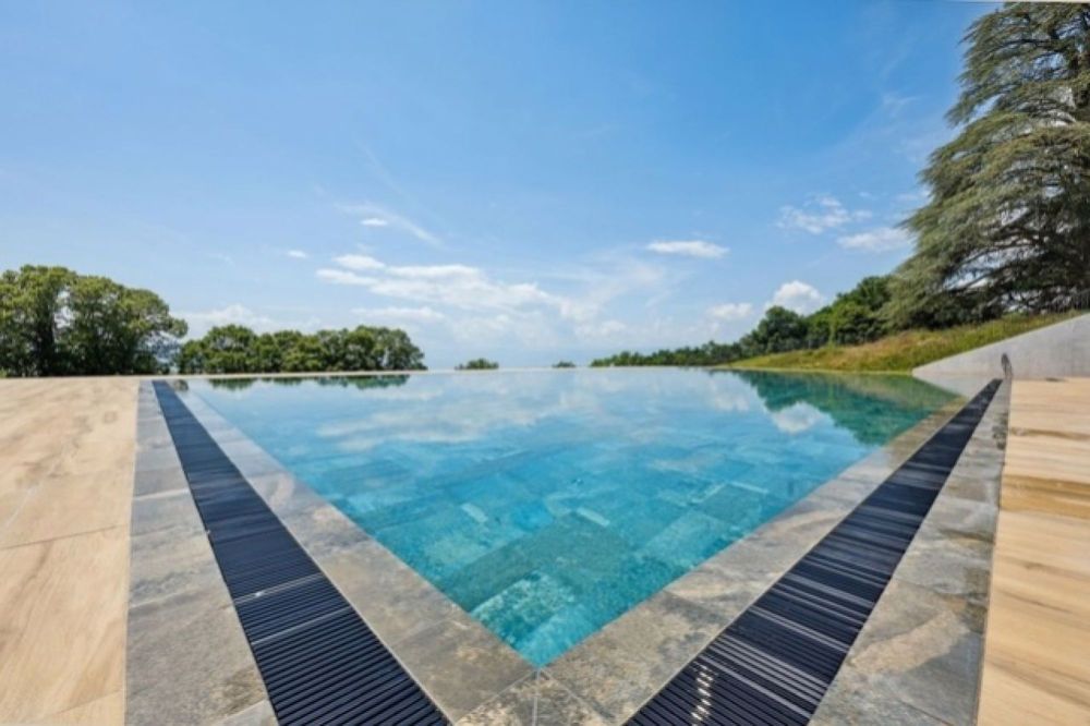 Splendide appartement meublé de 3.5 pièces avec piscine et vue - Bild 12