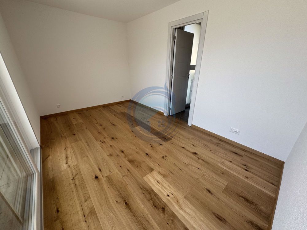 Wohnung mit 2,5 Zimmern im Dachgeschoss mit Panoramablick auf den See - Bild 6