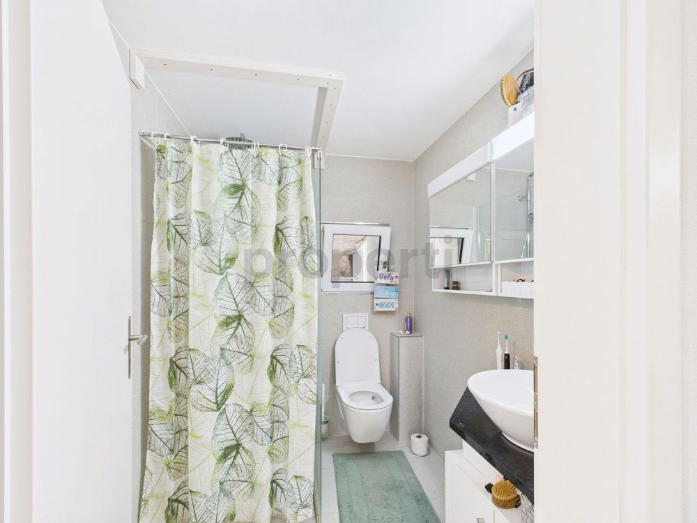 Charmante Wohnung in Truttikon mit 3.5 Zimmern und idyllischem Garten - Image 5