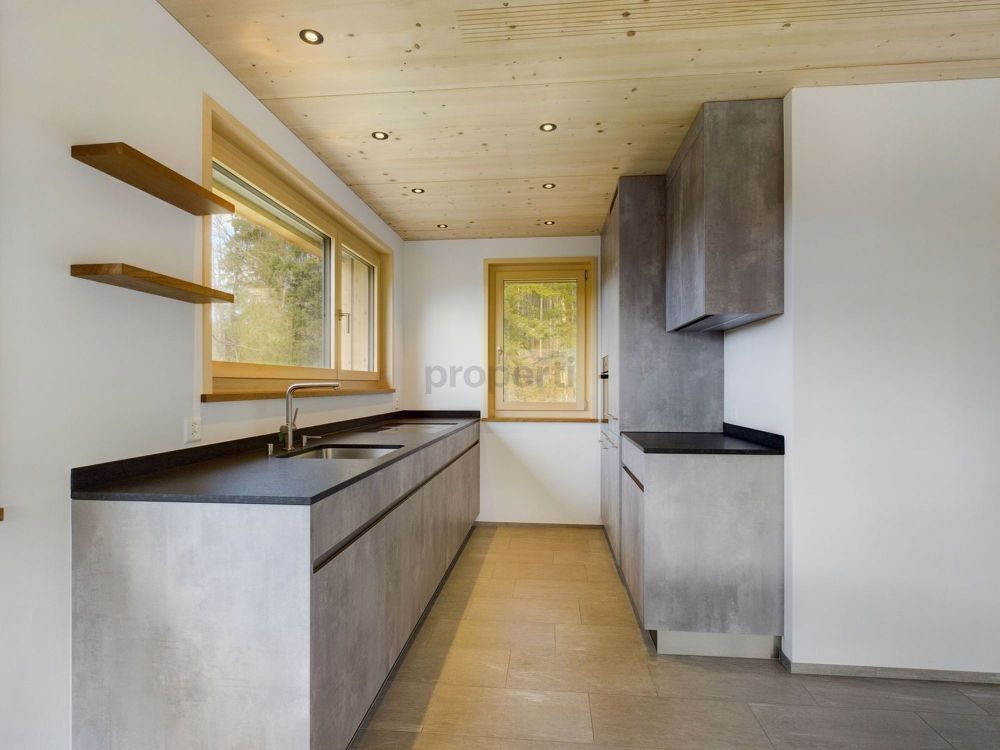 Ein Schmuckstück mit grossem Sitzplatz an ruhiger und naturnahen Lage - Bild 2