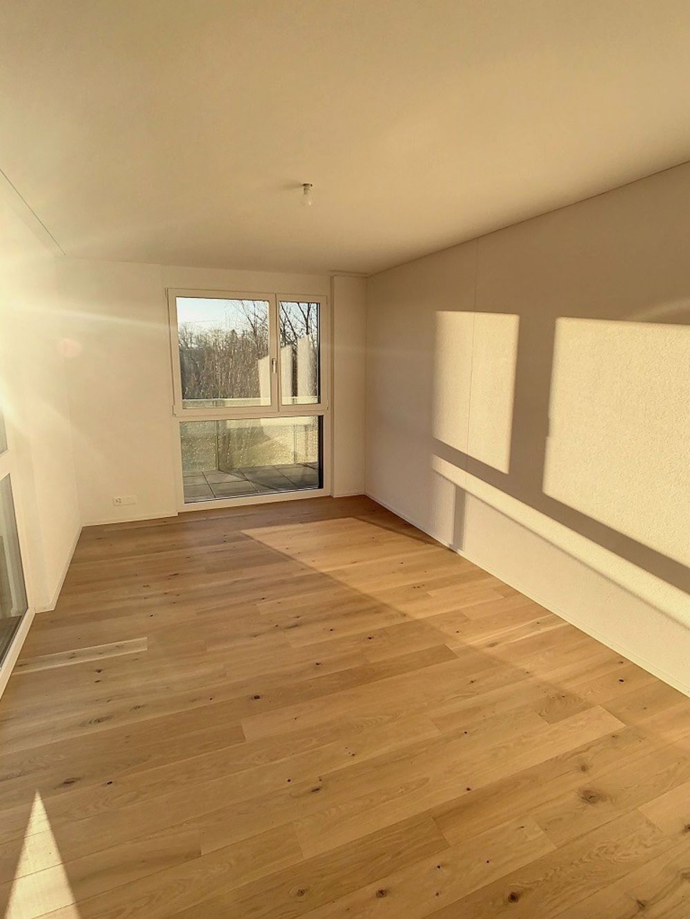Moderne 3.5-Zimmer-Wohnung direkt am Bahnhof - Bild 5