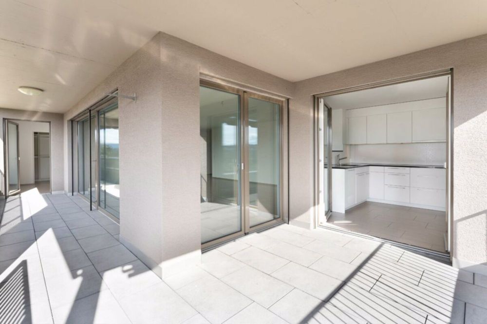 Moderne und helle Wohnung in Muttenz - Bild 9
