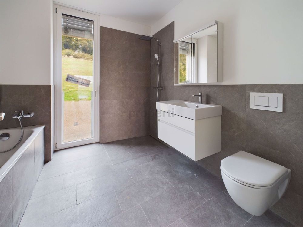 Penthouse-Perfektion: Exklusive 4.5 Zimmer Attikawohnung mit atemberaubender Aussicht in Herdern! - Image 7