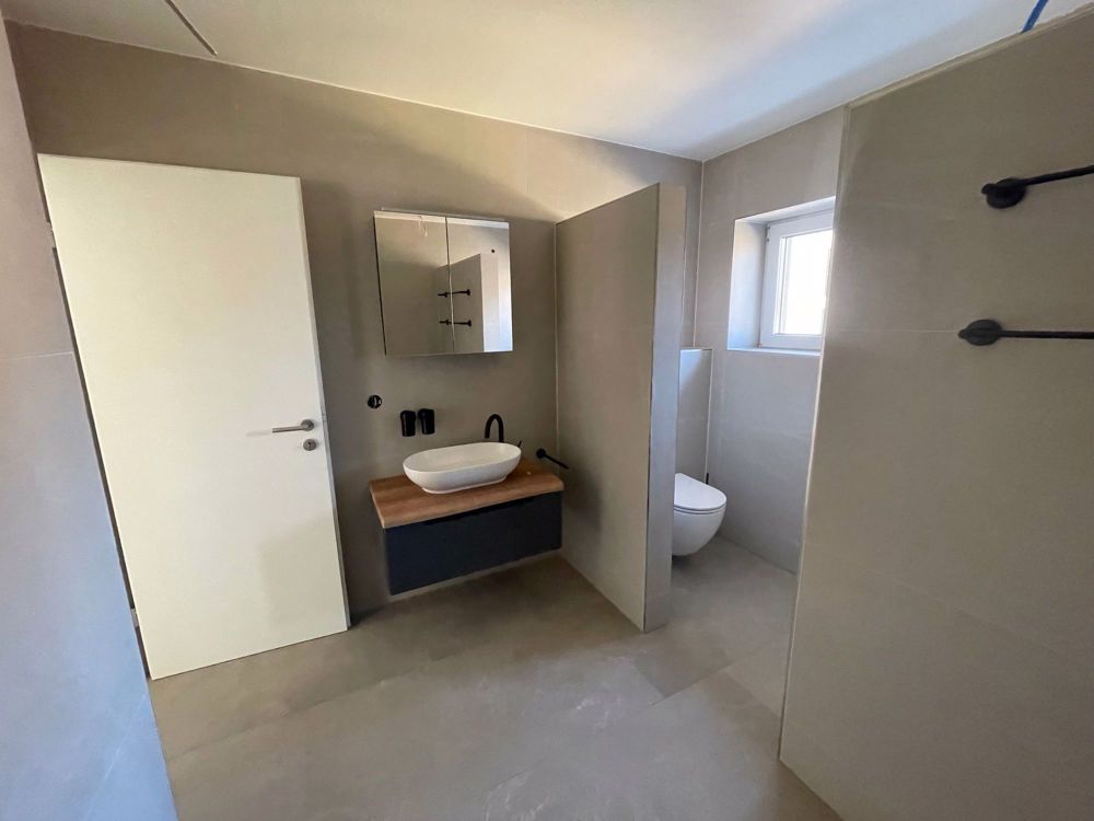 Wunderschöne, totalsanierte 4.5-Zimmerwohnung mit riesiger Terrasse zu vermieten! - Bild 5