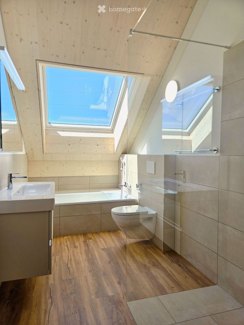 Moderne 5.5-Zimmer-Dachwohnung in Schübelbach - Bild 6