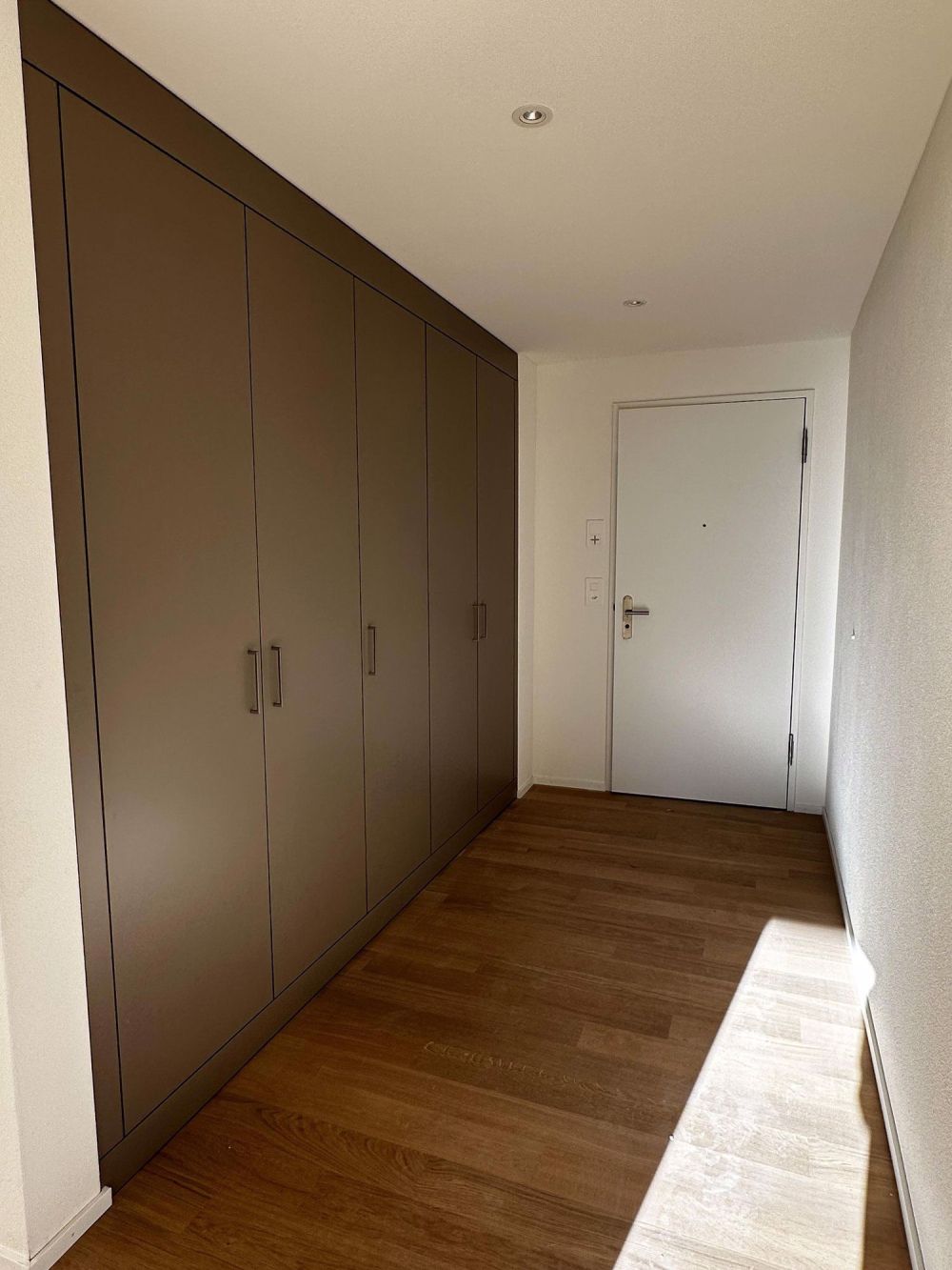 Idyllisches Wohnen - Erstvermietung moderner 4.5-Zimmmer-Wohnung mit grosszügigem Balkon - Bild 3
