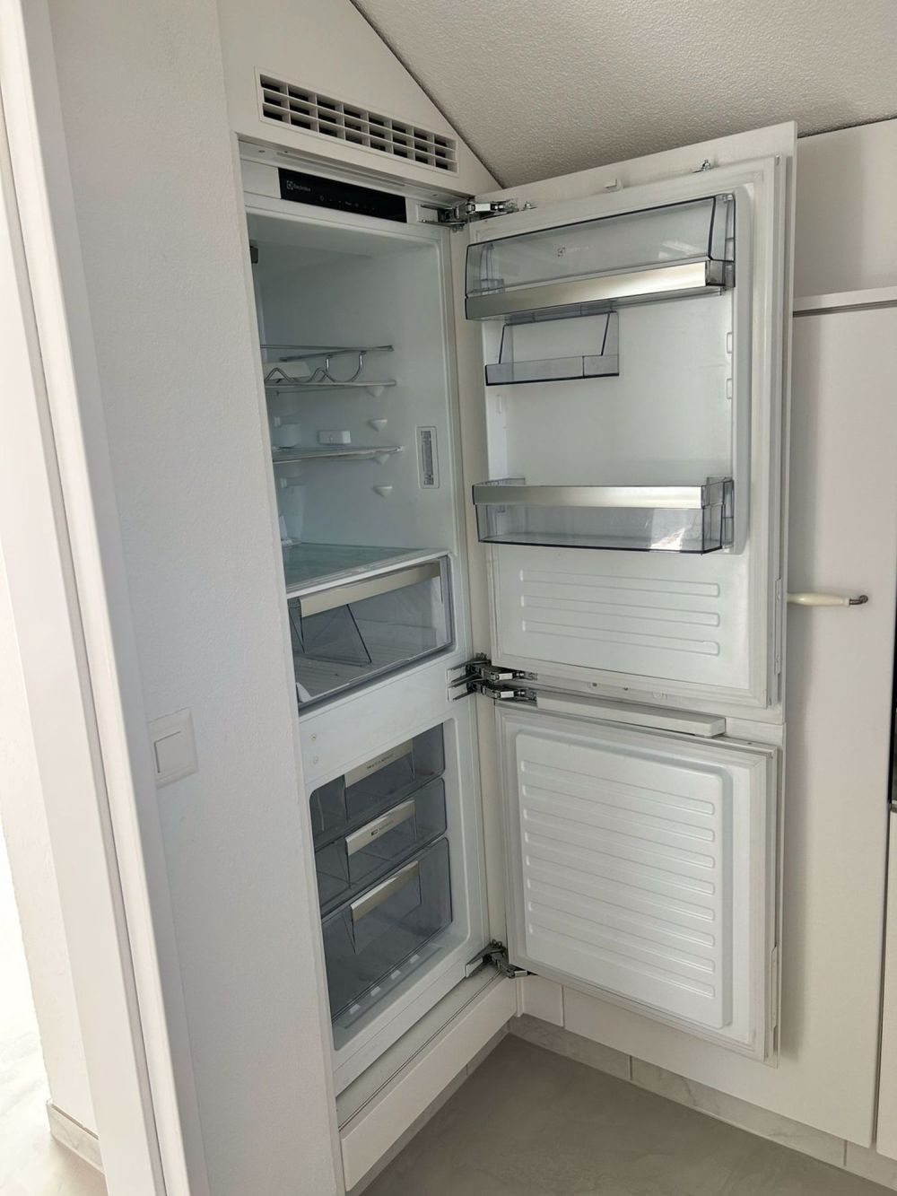 Exklusive 4.5-Zimmer-Dachwohnung mit direktem Liftzugang Erstvermietung nach Renovation - Bild 7
