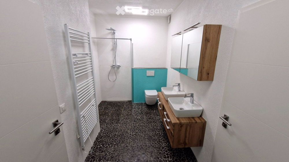 Grosszügige 4.5-Zimmer-Wohnung mit Bergblick in Trimmis - Bild 6