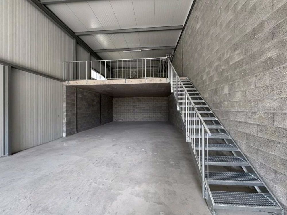 Letzte verfügbare Grundstücke? In unmittelbarer Nähe der A9 und des Industriegebiets von Saxon! - Bild 3