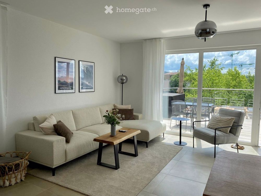 Moderne 3.5-Zimmer-Dachwohnung mit zwei Terrassen in Bronschhofen - Bild 1