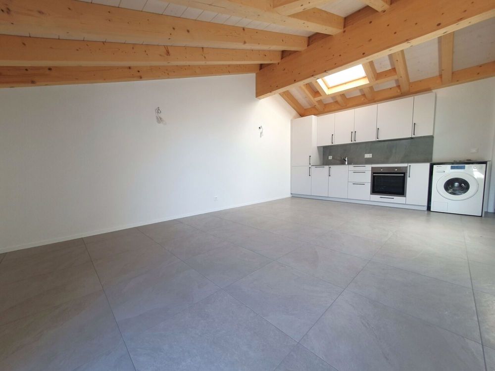 3,5 Zimmer im letzten Stock Neu! - Bild 3