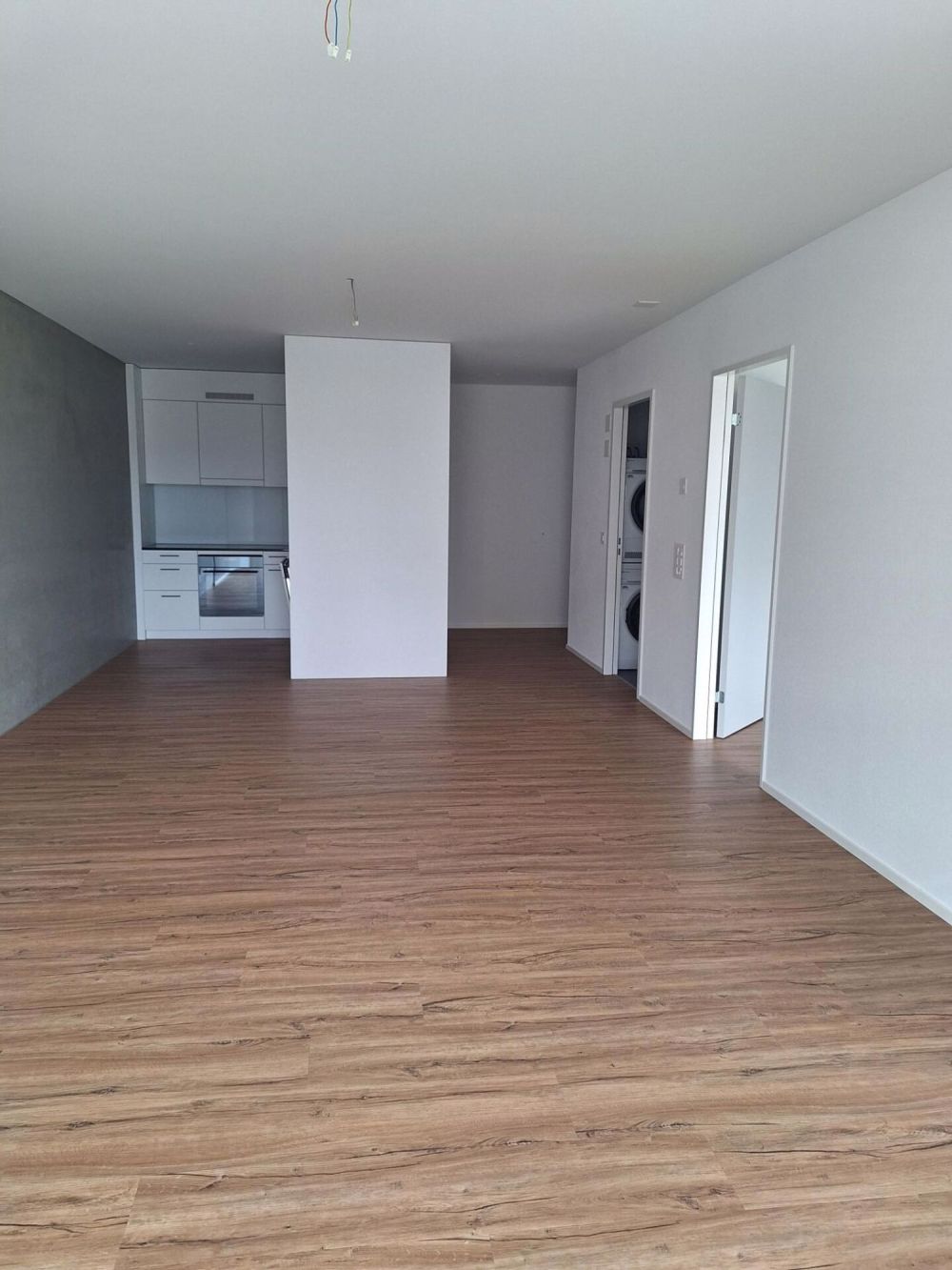 Erstvermietung: 2.5 Zimmerwohnung mit 61m2 - Bild 2