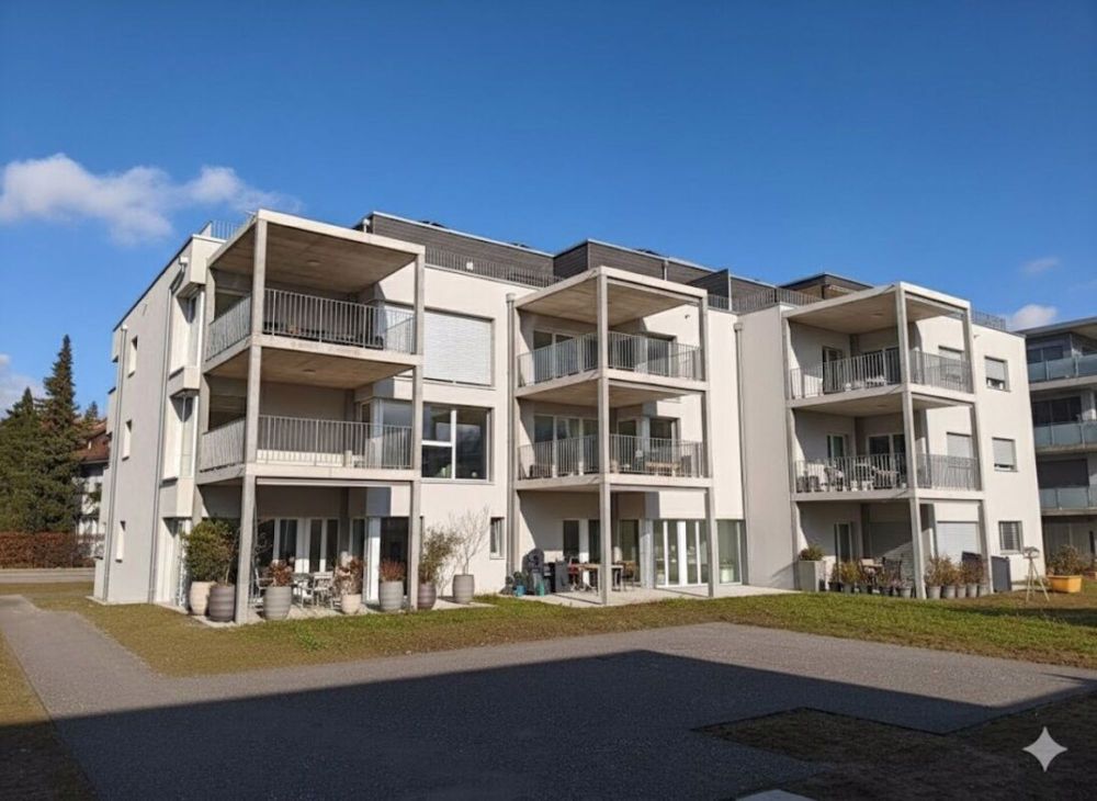 Erstbezug: Stilvolle 3.5-Zimmer-Wohnung im 1. OG - Bild 1