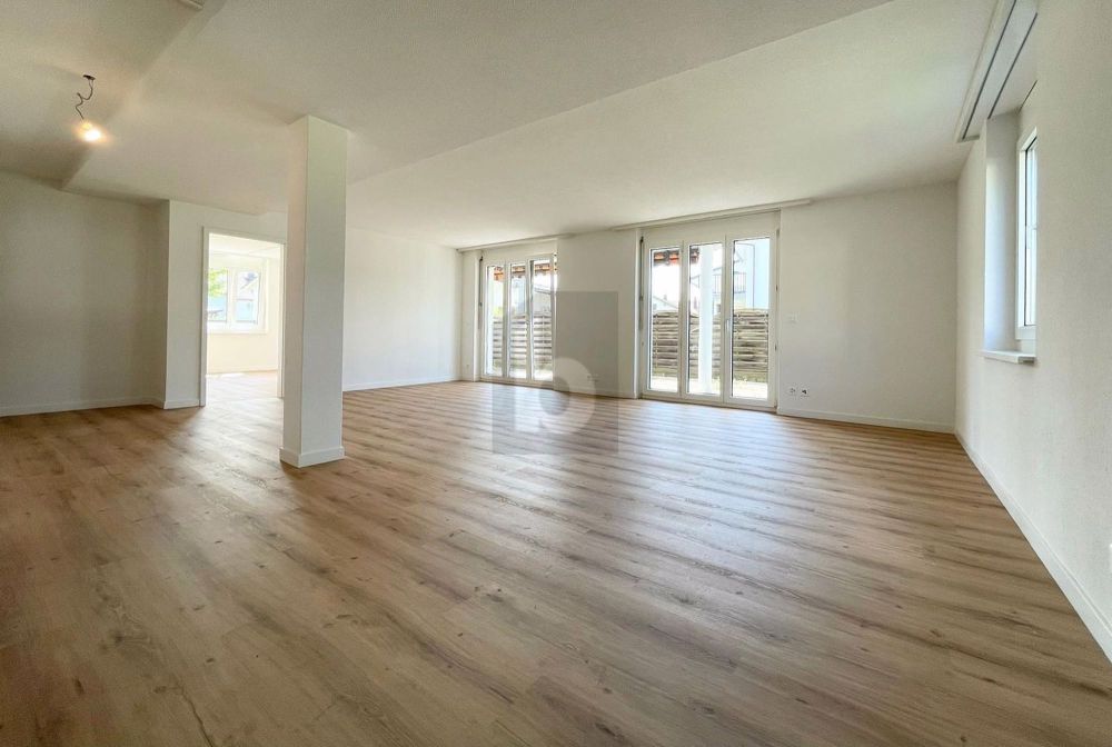 MODERNER ERSTBEZUG NACH SANIERUNG - Bild 1
