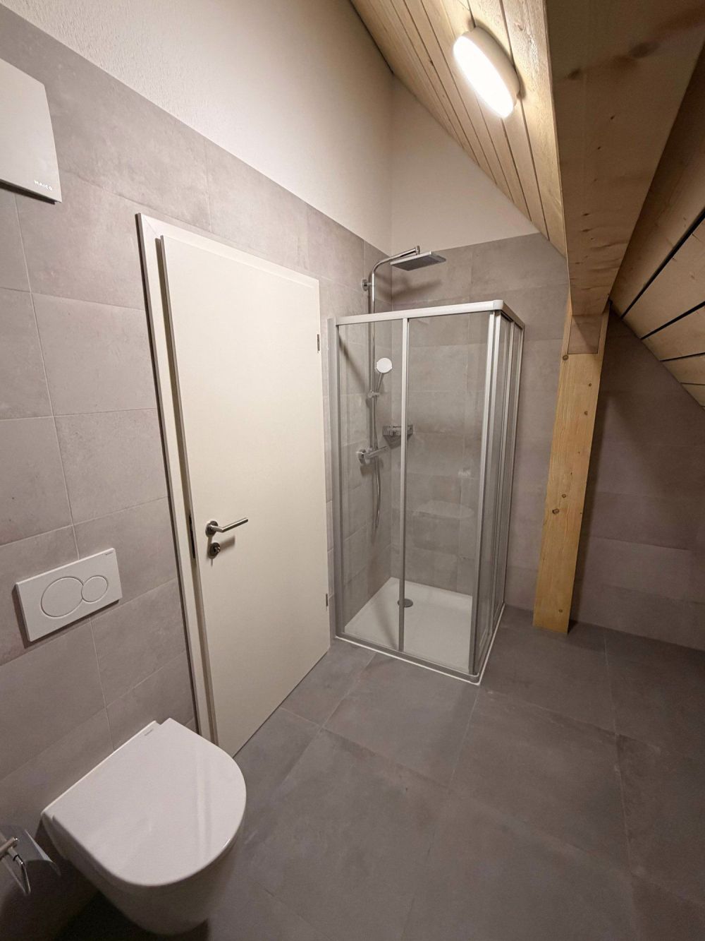 Neue 3.5-Zimmer-Wohnung in Coeuve mit sehr großem Balkon - Bild 13