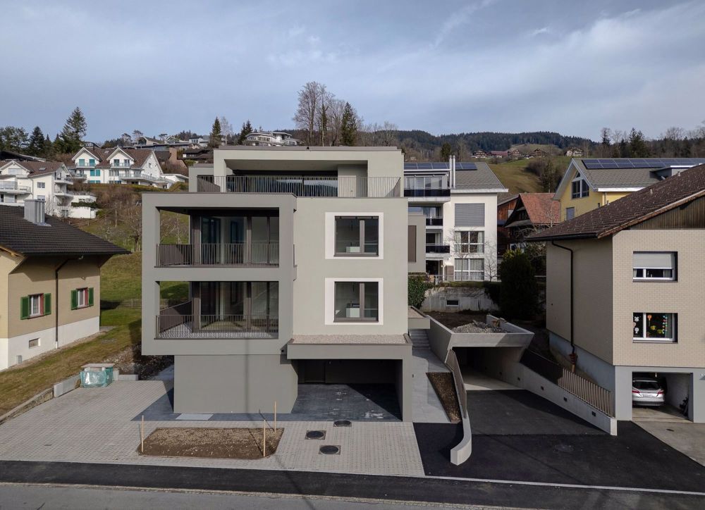 Modernes 2.5-Zimmer-Apartment mit Seeblick in Zentral-Oberägeri - Bild 2