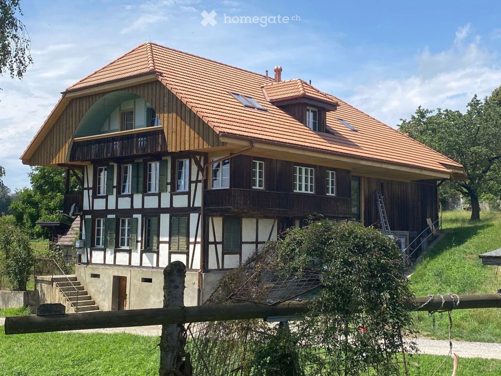 Vermiete 3.5 Zimmer Neubau-Wohnung in ehem. Bauernhaus, Worb - Bild 1
