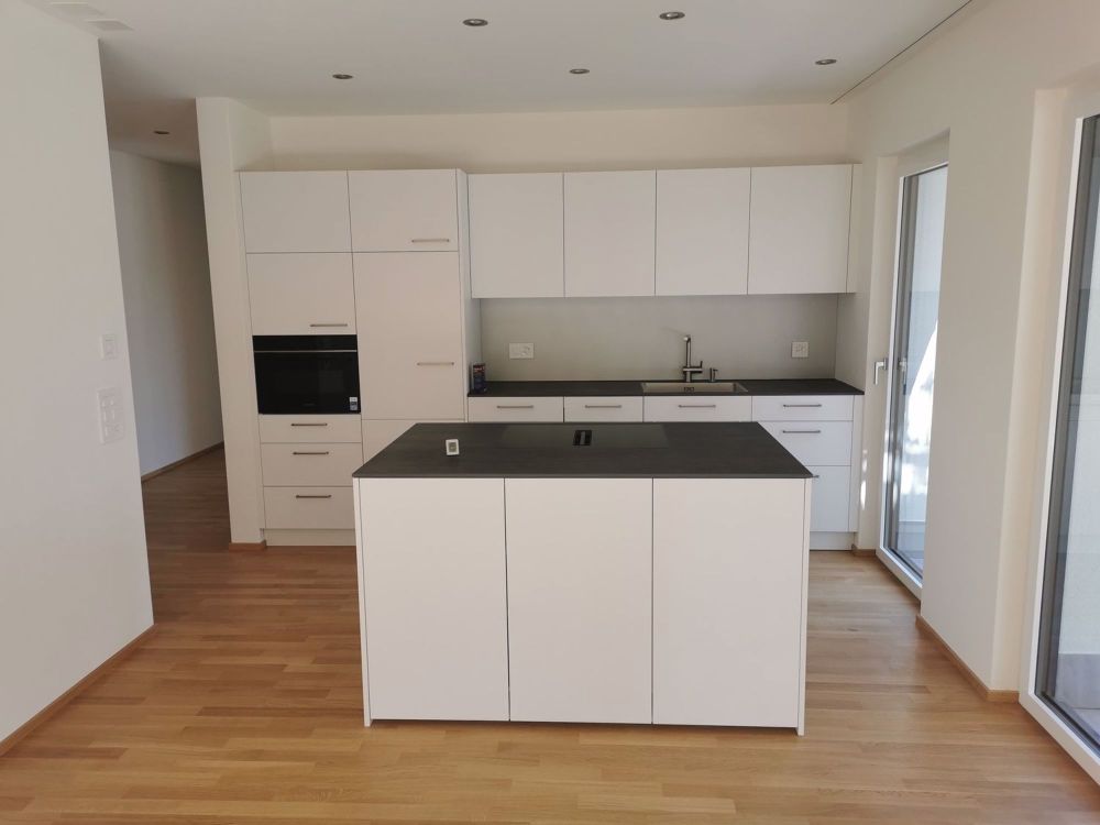 Rarität: Neubau 3.5-Zimmer-Wohnung in Zweifamilienhaus vor den Toren Zürichs - Bild 3