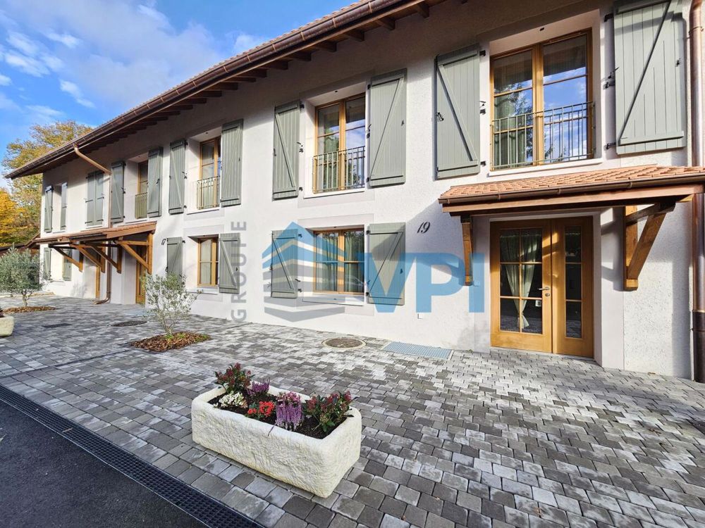 Superbe villa mitoyenne 6 pièces avec terrasse et jardin privatifs à B - Bild 1
