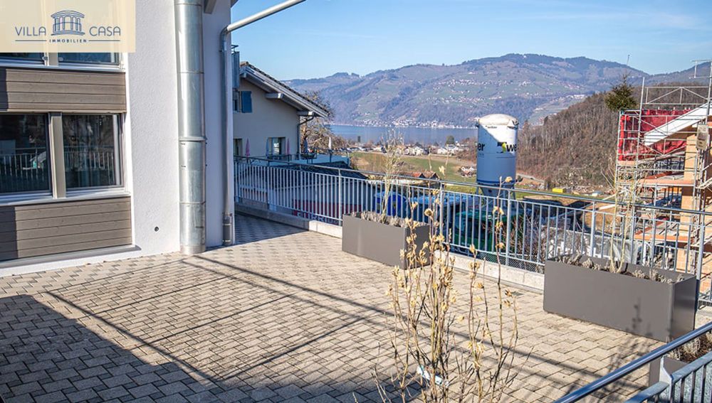 Wohnung (120m²) mit grosszügigem Grundriss & traumhafter Terrasse (118m²) - Bild 2