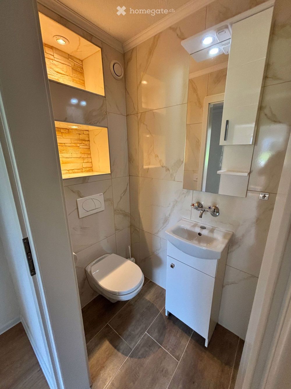 Erstvermietung einer neu sanierten 2.5 Zimmerwohnung mit toller Aussicht! - Bild 6