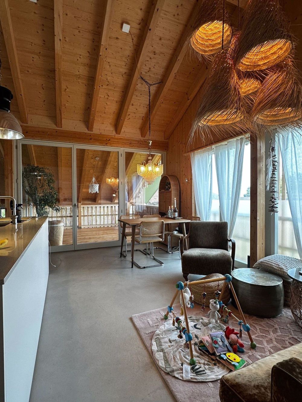 Traumhafte 4.5 Zi Dachwohnung - Nusshof BL - Bild 2