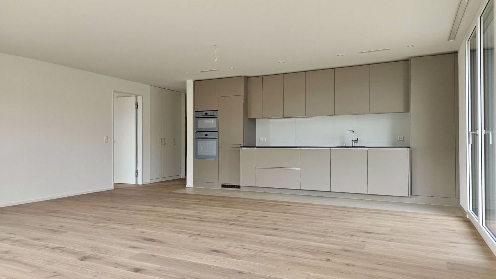 Gartenwohnung mit grossem Gartensitzplatz in ruhigem Wohnquartier - Bild 3