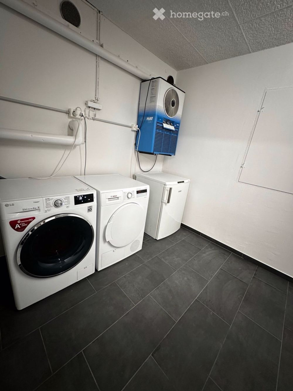 Charmante 1.5-Zimmer-Wohnung mit herrlicher Aussicht (Erstbezug), eigener kleiner Sitzplatz, Sauna - Bild 7