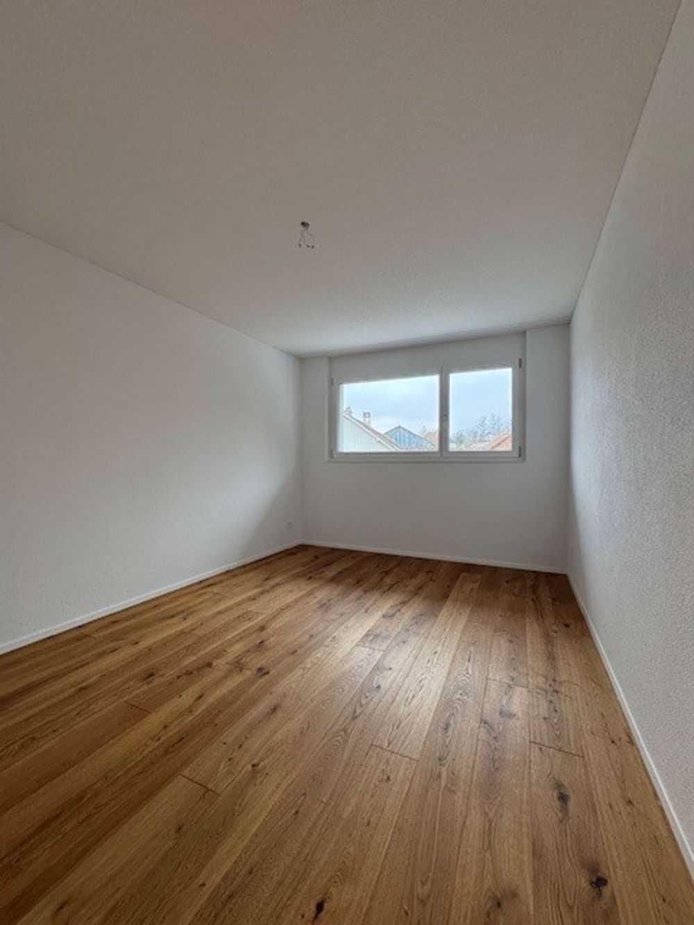 Moderne 4.5-Zimmer-Wohnung in Neubau! - Bild 7