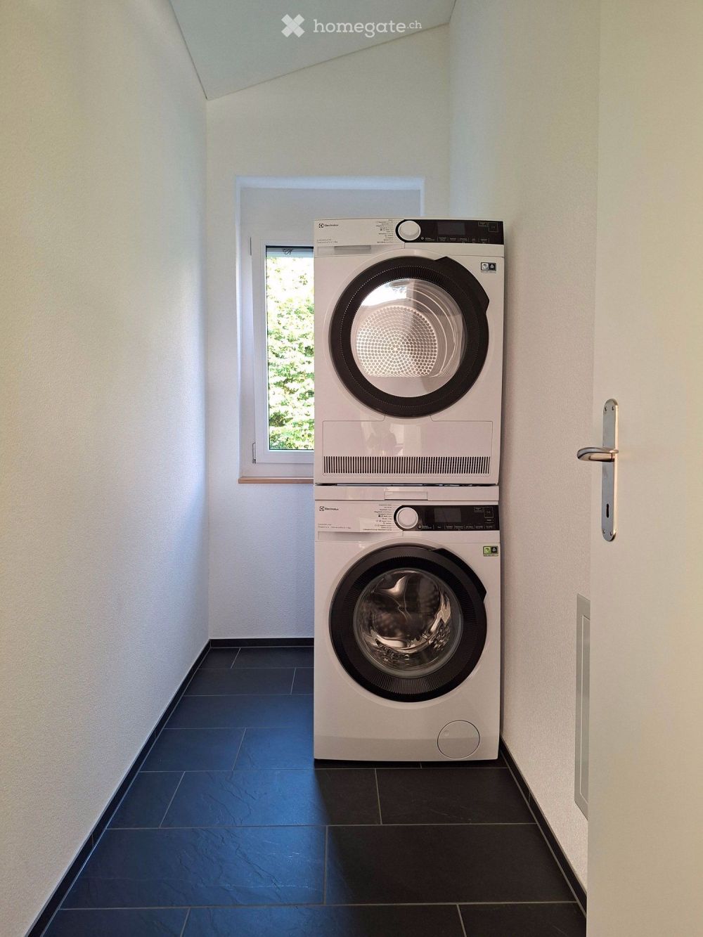 NEUBAU- Helle, grosszügige 4.5 Zimmer Dachwohnung - Bild 8