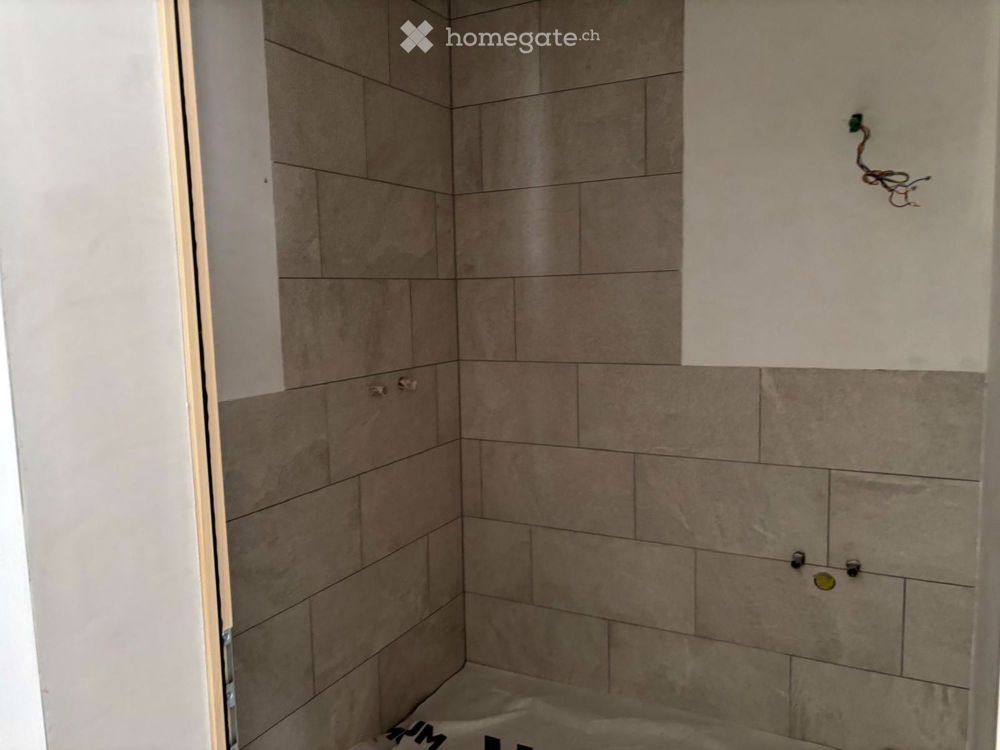 Moderne 5.5-Zimmer-Neubau-Wohnung in La Punt-Chamues-ch - Bild 7