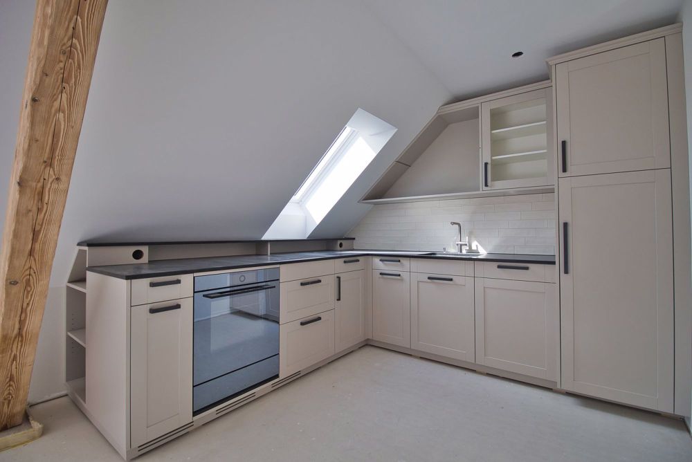 Erstvermietung - Cosy-Dachwohnung mit Galerie und Alpensicht - Bild 4