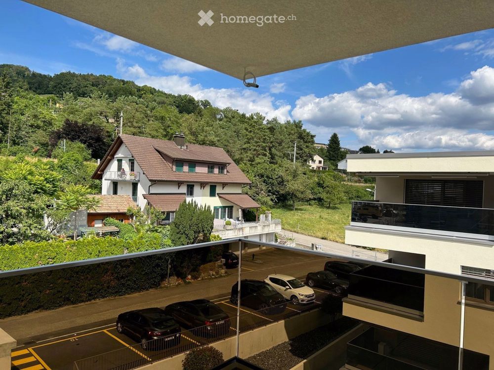 Moderne 2.5-Zimmer-Neubau-Wohnung mit Balkon in Trimbach - Bild 4