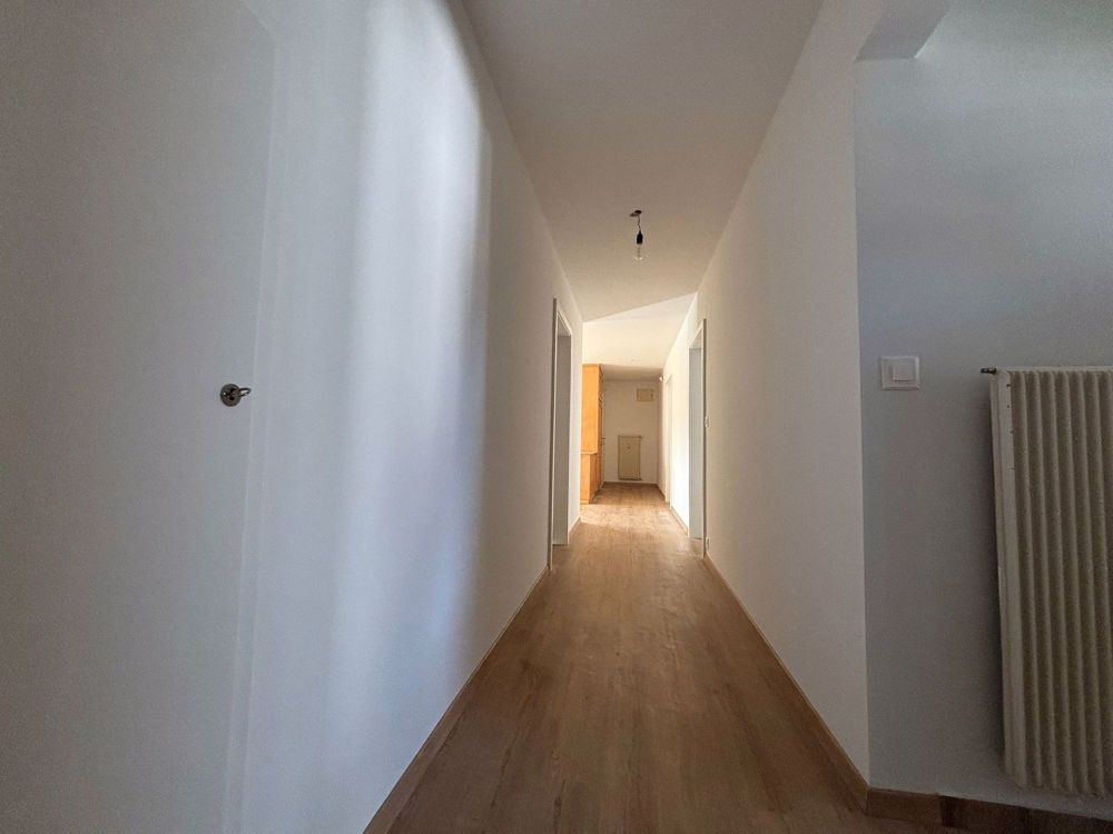 Wunderschöne neu sanierte 3.5-Zimmer-Wohnung mit Balkon - Bild 12